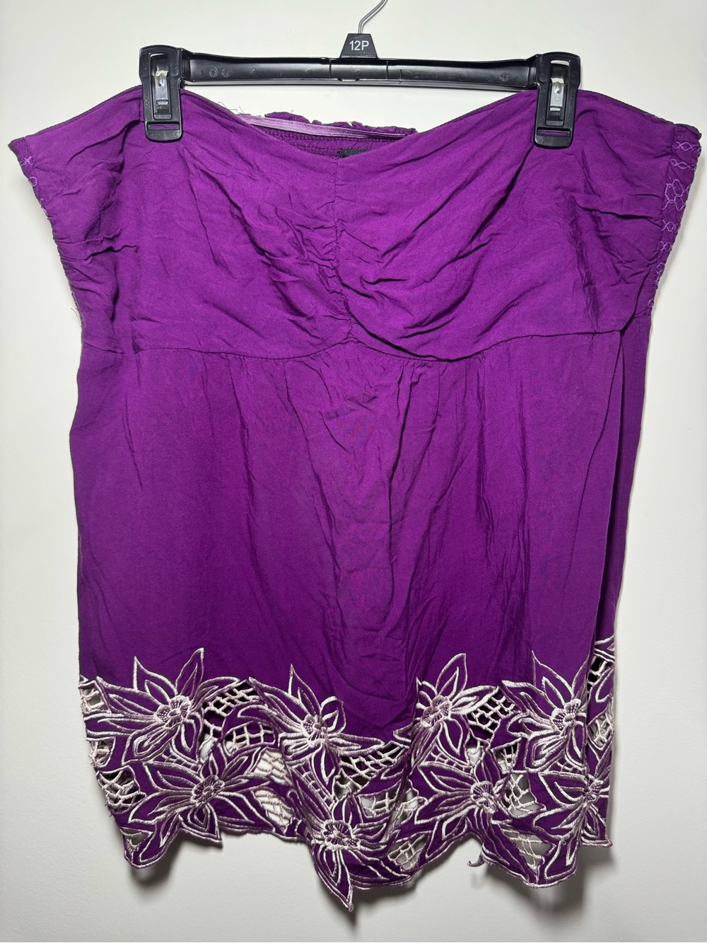 EUC Vintage Torrid Purple Tube Top w/ Cut Out Embroidered Detail 3 22/24 3X